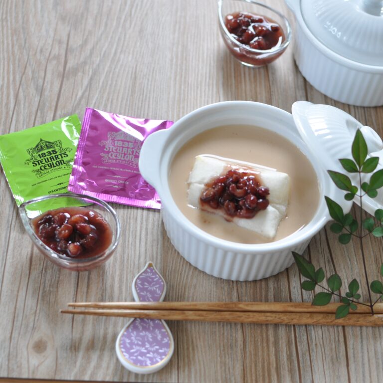 いちご風味のミルクティーおしるこ