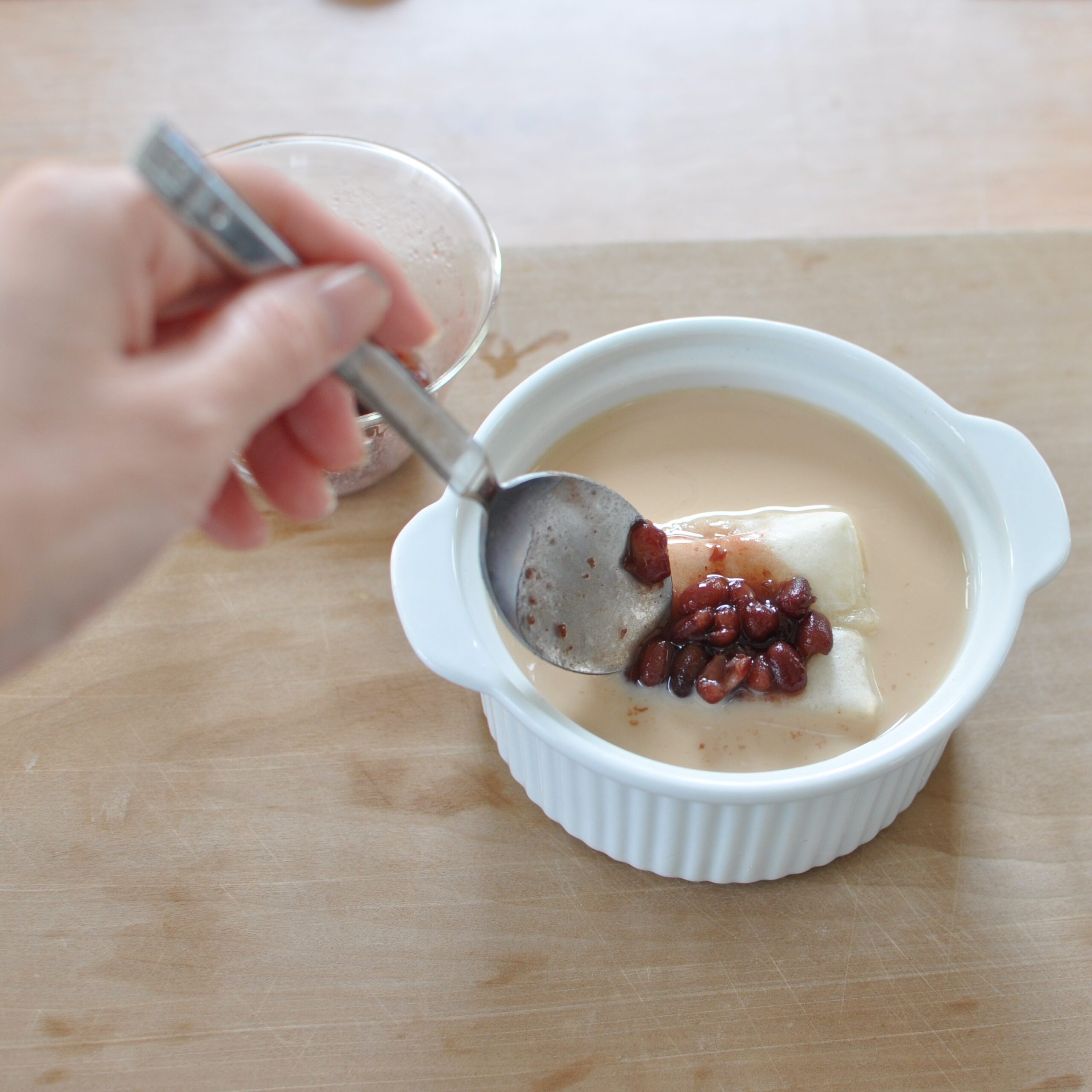 いちご風味のミルクティーおしるこ